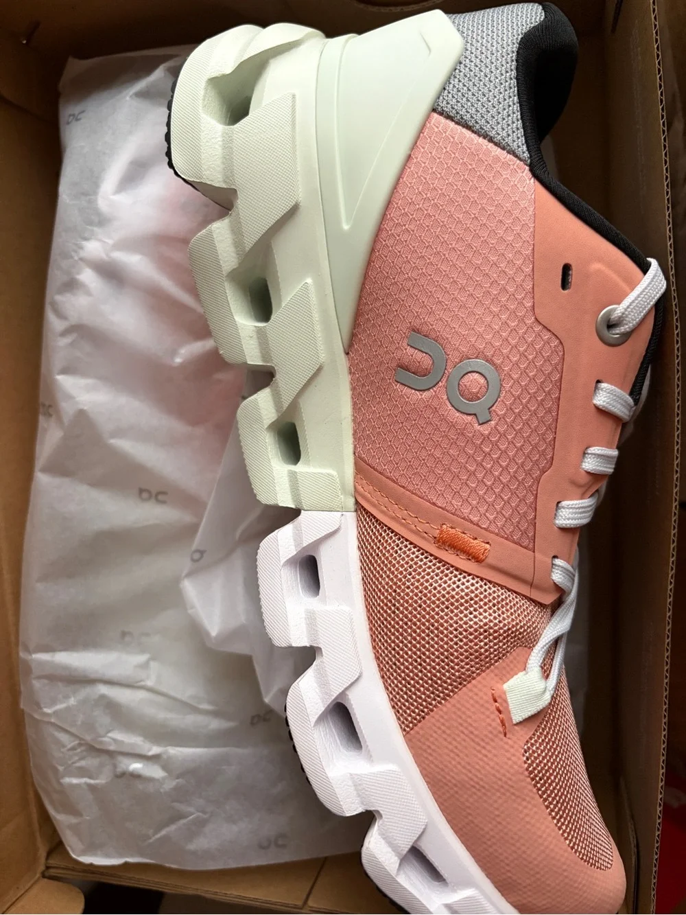 NEW On Cloud Womens CLOUDFLYER 4 in Peach/Aloe 6.5
